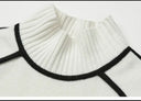 Defined Contrast Seam Turtleneck