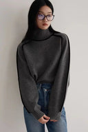 Defined Contrast Seam Turtleneck