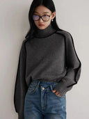 Defined Contrast Seam Turtleneck